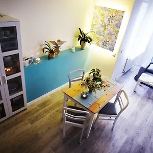 blue-apartament.poznan-hotels.com/